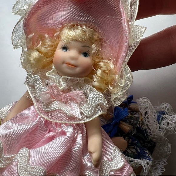 Vintage Mini Porcelain Dolls Cameo Kids Collection Lot 4 Dolls NWT - Picture 7 of 10